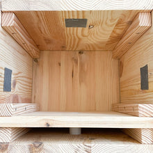 Lade das Bild in den Galerie-Viewer, Hummel Nistkasten